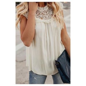 🆕 lace neckline sleeveless blouse